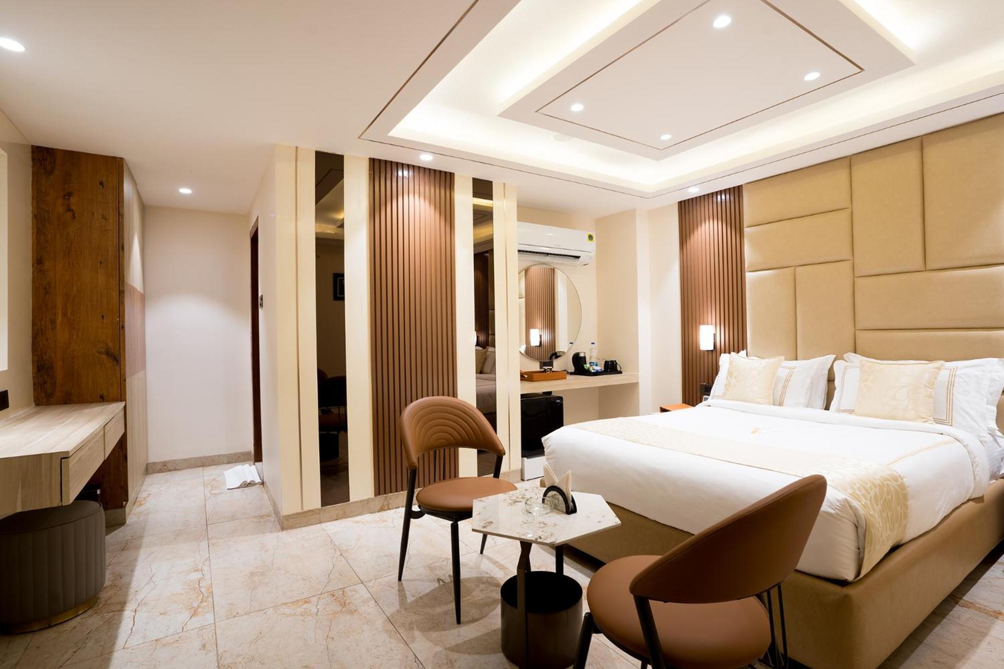 Oriva Vinflora Residency - Nr Lv Prasad Hospital, Banjara Hills Hotel Hyderabad Exterior photo