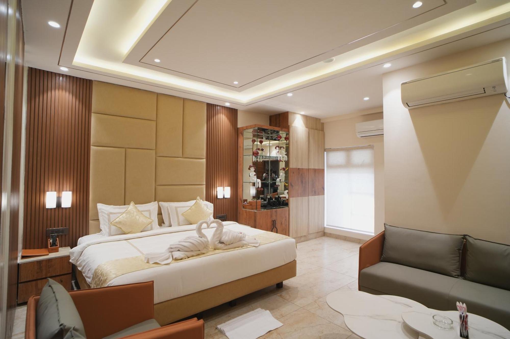 Oriva Vinflora Residency - Nr Lv Prasad Hospital, Banjara Hills Hotel Hyderabad Exterior photo
