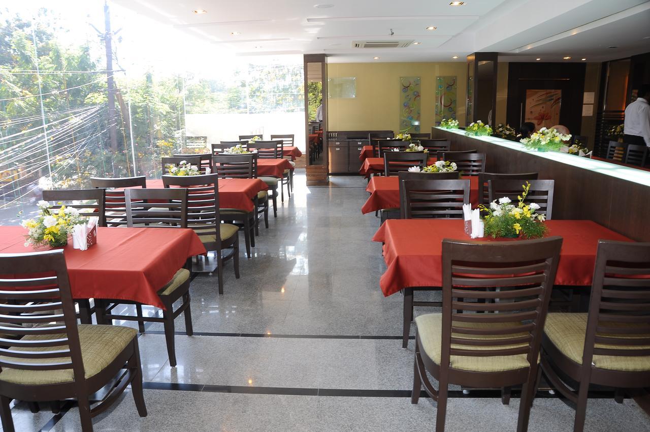 Oriva Vinflora Residency - Nr Lv Prasad Hospital, Banjara Hills Hotel Hyderabad Exterior photo